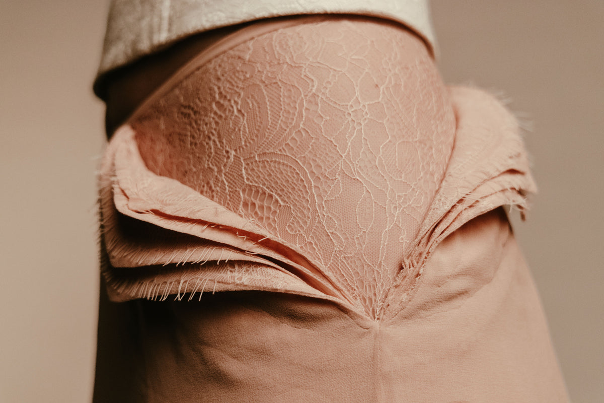 Undress Skirt
